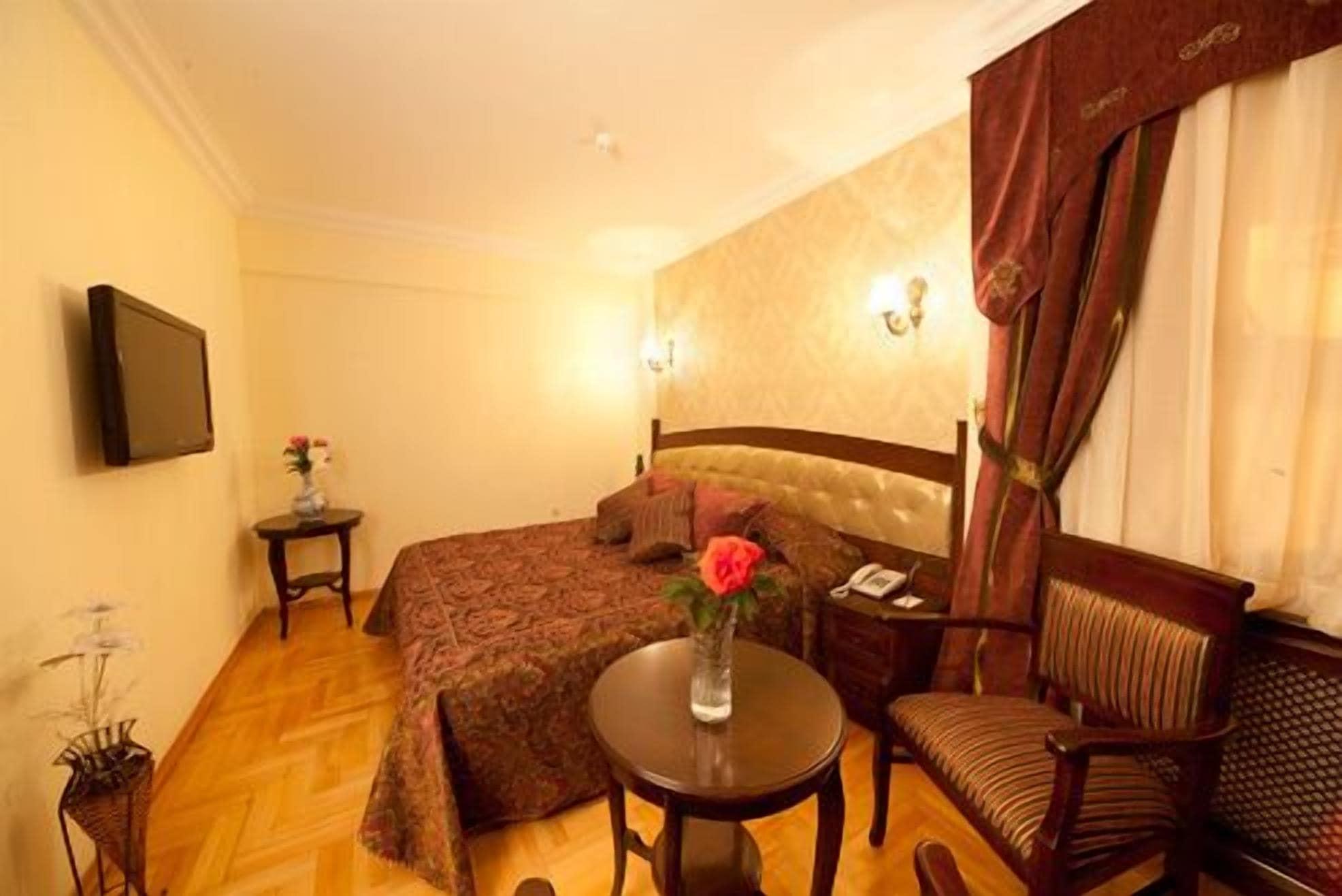 Turquhouse Hotel Istanbul Exterior foto